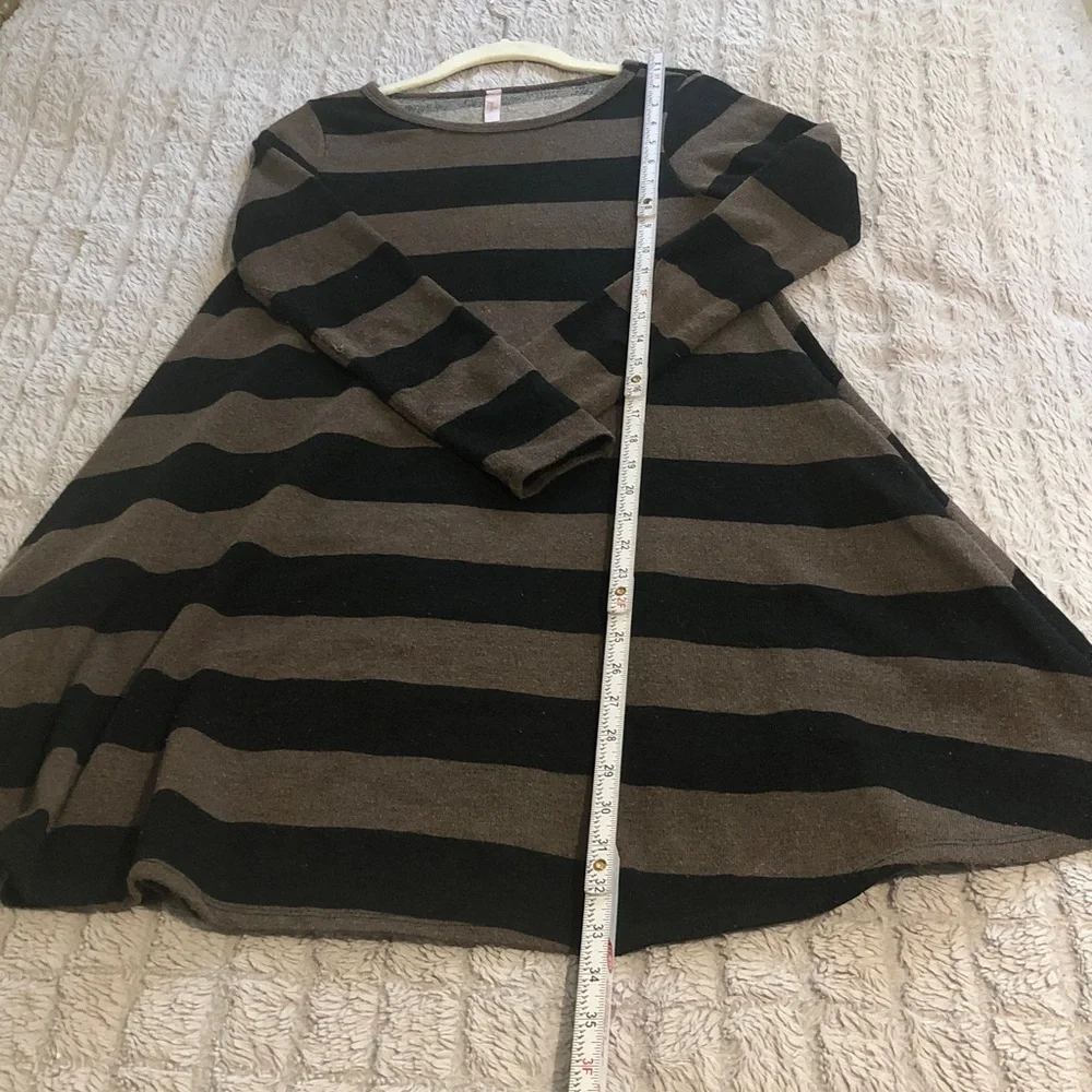 Black and brown striped dress with pockets - Picture 6 of 9